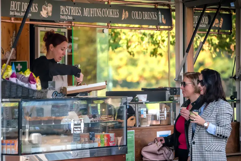 CAFÉ KIOSK